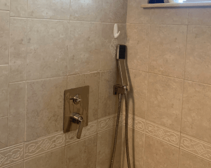 <p style="font-family: 'Poppins', sans-serif; font-weight: 700; font-size:24px;">RESIDENTIAL PLUMBING</p>